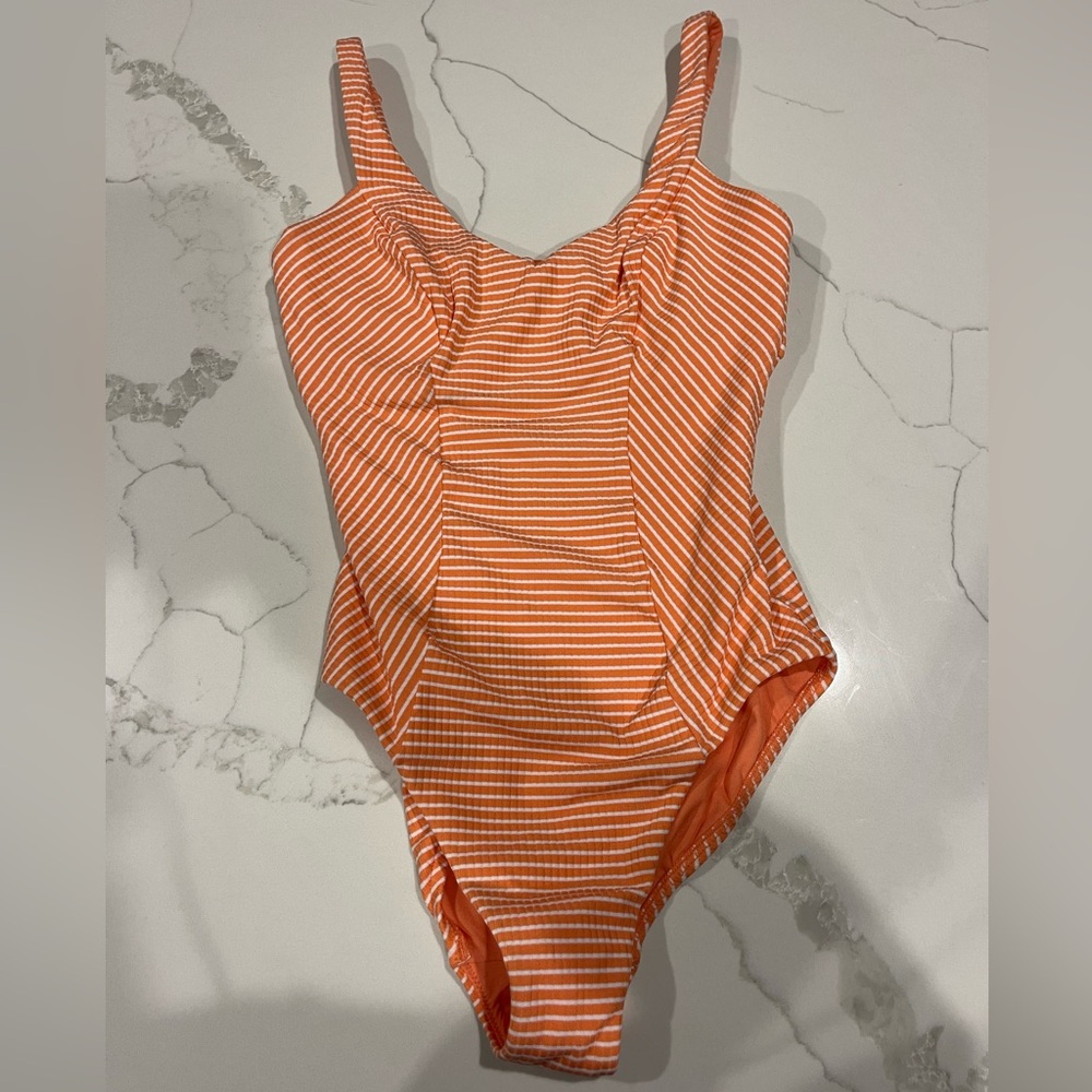 NWT Anthropologie Seafolly DD V-Neck One Piece Swimsuit - 6